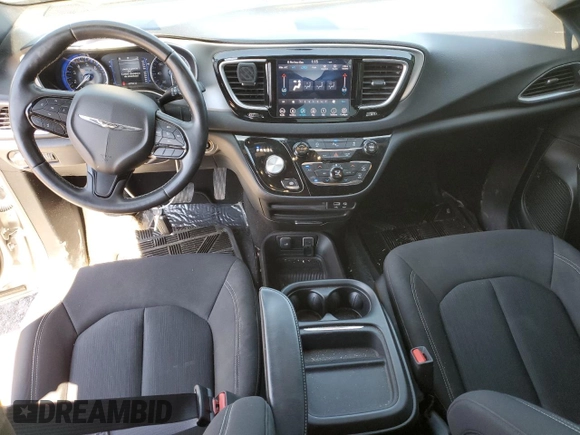 2018 Chrysler Pacifica Touring Plus with VIN 2C4RC1FGXJR361834, listed as a Copart auction lot 49476195 with 65,784 mi miles and Salvage Title. Bid and sale history available at DreamBid. Image 8.