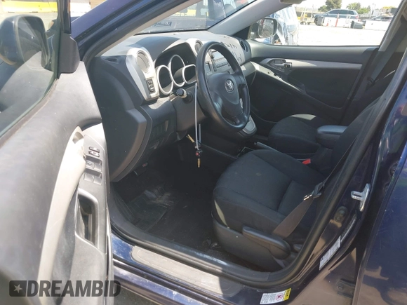 2009 Toyota Matrix with VIN 2T1KU40E99C119135, listed as a IAAI auction lot 42136716 with 185,155 mi miles. Bid and sale history available at carsss.com. Image 5.