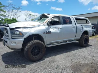 2018 Ram 2500 Laramie with VIN 3C6UR5FL3JG301310, listed as a IAAI auction lot 42239570 with 189,853 mi miles and . Bid and sale history available at DreamBid. Image 14.