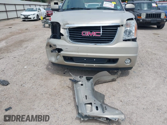 2007 GMC Yukon SLE with VIN 1GKFC13097R327218, listed as a IAAI auction lot 42142633 with 135,206 mi miles and . Bid and sale history available at DreamBid. Image 12.