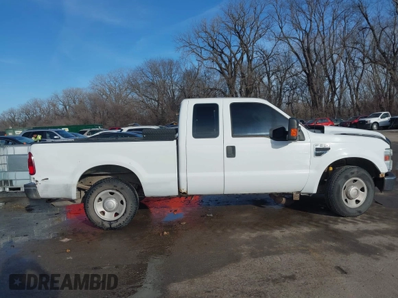 2009 Ford Super Duty F-250 SRW XL with VIN 1FTNX20579EB12691, listed as a IAAI auction lot 41646551 with 131,122 mi miles. Bid and sale history available at carsss.com. Image 14.