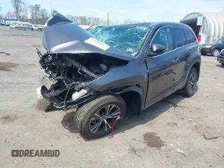2016 Toyota Highlander XLE z VIN 5TDJKRFH8GS231543, wystawiony jako IAAI lot #42071117 z przebiegiem Nie podano mil oraz . Historia ofert i sprzedaży dostępna na DreamBid. Obrazek 17.