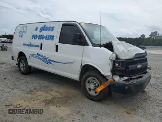 2017 Chevrolet Express Cargo z VIN 1GCWGAFF3H1147488, wystawiony jako Copart lot #51792665 z przebiegiem Nie podano mil oraz Szkody całkowita. Historia ofert i sprzedaży dostępna na DreamBid. Obrazek 4.