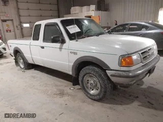 1997 Ford Ranger XLT with VIN 1FTCR15X6VTA50681, listed as a IAAI auction lot 41494060 with 117,838 mi miles. Bid and sale history available at carsss.com. Image 1.