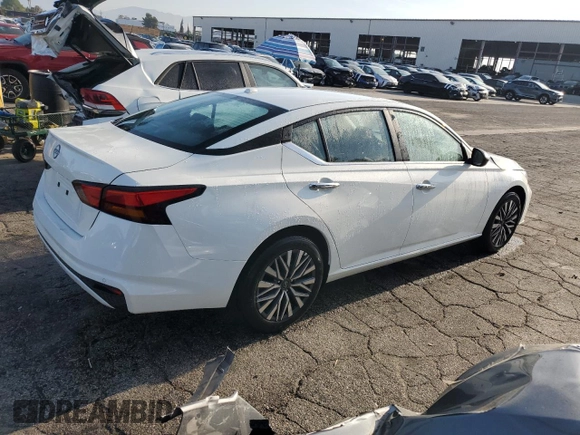 2025 Nissan Altima SV with VIN 1N4BL4DV1SN370799, listed as a Copart auction lot 53916015 with 1,134 mi miles and Salvage Title. Bid and sale history available at DreamBid. Image 3.