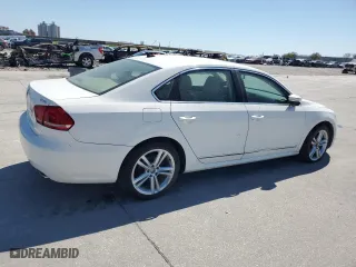 2013 Volkswagen Passat SEL Premium with VIN 1VWCM7A34DC029246, listed as a Copart auction lot 48924355 with 131,762 mi miles and Clean Title. Bid and sale history available at carsss.com. Image 3.