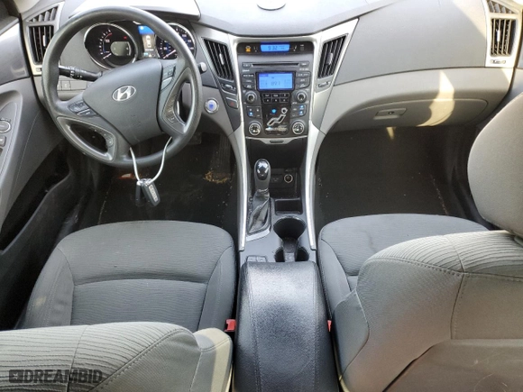 2013 Hyundai Sonata Hybrid with VIN KMHEC4A47DA071858, listed as a Copart auction lot 89343745 with 174,508 mi miles and Clean Title. Bid and sale history available at carsss.com. Image 8.