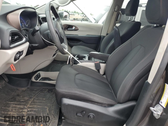 2018 Chrysler Pacifica Touring Plus с VIN 2C4RC1FG8JR323311, выставлен на аукционе Copart как лот 65020975 с пробегом 59 577 миль миль и Чистый • Clean title. История ставок и продаж доступна на DreamBid. Изображение 7.