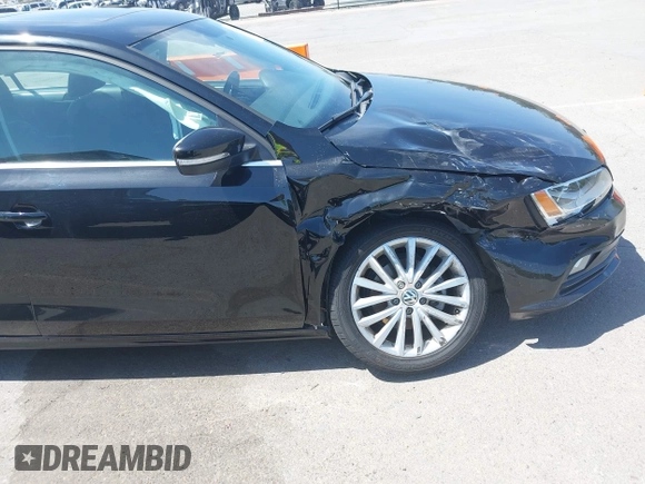 2015 Volkswagen Jetta SE с VIN 3VWD17AJ5FM214385, выставлен на аукционе IAAI как лот 42337460 с пробегом 99 625 миль миль и . История ставок и продаж доступна на DreamBid. Изображение 6.