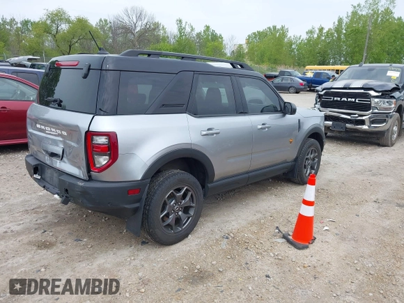 2021 Ford Bronco Sport Badlands z VIN 3FMCR9D99MRA67830, wystawiony jako IAAI lot #42318934 z przebiegiem 129 598 mil mil oraz . Historia ofert i sprzedaży dostępna na DreamBid. Obrazek 4.