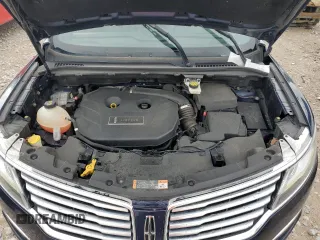 2017 Lincoln MKC Select z VIN 5LMTJ2DH6HUL62028, wystawiony jako Copart lot #58690835 z przebiegiem 104 370 mil mil oraz Czysty tytuł • Clean title. Historia ofert i sprzedaży dostępna na DreamBid. Obrazek 12.