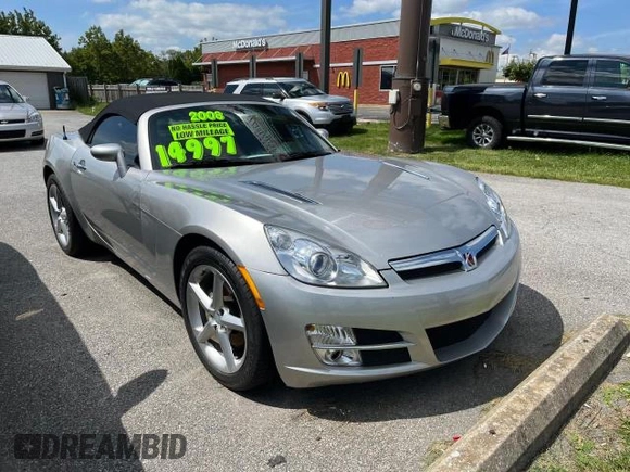 2008 Saturn Sky z VIN 1G8MB35B68Y100988, wystawiony jako Copart lot #82309344 z przebiegiem 22 173 mil mil oraz Czysty tytuł • Clean title. Historia ofert i sprzedaży dostępna na DreamBid. Obrazek 1.