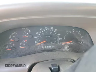 2001 Ford Excursion Limited z VIN 1FMNU43S81EA48392, wystawiony jako Copart lot #50074235 z przebiegiem 191 321 mil mil oraz Szkoda całkowita • Salvage title. Historia ofert i sprzedaży dostępna na DreamBid. Obrazek 9.
