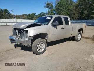 2008 GMC Sierra 1500 Work Truck z VIN 1GTEC19X08Z297040, wystawiony jako Copart lot #80641214 z przebiegiem 190 085 mil mil oraz Szkoda całkowita • Salvage title. Historia ofert i sprzedaży dostępna na DreamBid. Obrazek 1.