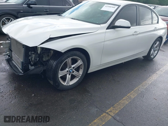 2014 BMW 3 Series 320i xDrive с VIN WBA3C3C51EP661285, выставлен на аукционе IAAI как лот 42260366 с пробегом 125 269 миль миль и . История ставок и продаж доступна на DreamBid. Изображение 18.