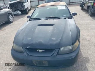 2000 Ford Mustang GT with VIN 1FAFP42X1YF196276, listed as a IAAI auction lot 42255961 with Not Provided miles and . Bid and sale history available at DreamBid. Image 10.