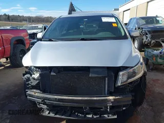 2021 Kia Sedona EX with VIN KNDMB5C11M6664811, listed as a IAAI auction lot 41390328 with 128,568 mi miles. Bid and sale history available at carsss.com. Image 13.