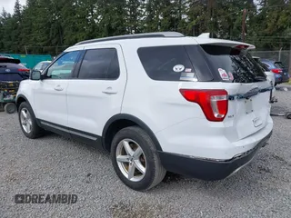 2017 Ford Explorer XLT z VIN 1FM5K8D86HGD43487, wystawiony jako IAAI lot #42532530 z przebiegiem 160 325 mil mil oraz . Historia ofert i sprzedaży dostępna na DreamBid. Obrazek 3.