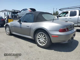 2002 BMW Z3 2.5 z VIN 4USCN334X2LM06491, wystawiony jako Copart lot #61502915 z przebiegiem 110 956 mil mil oraz Szkoda całkowita • Salvage title. Historia ofert i sprzedaży dostępna na DreamBid. Obrazek 2.