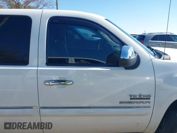 2010 GMC Sierra 1500 SLE z VIN 3GTRCVE07AG168378, wystawiony jako IAAI lot #41648188 z przebiegiem Nie podano mil oraz . Historia ofert i sprzedaży dostępna na DreamBid. Obrazek 12.