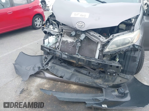 2017 Toyota Sienna SE with VIN 5TDXZ3DC9HS809810, listed as a IAAI auction lot 42404905 with 119,750 mi miles and . Bid and sale history available at DreamBid. Image 6.