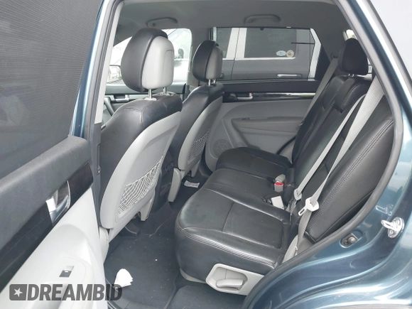 2014 Kia Sorento LX with VIN 5XYKT3A66EG440701, listed as a IAAI auction lot 42067372 with 40,559 mi miles and . Bid and sale history available at DreamBid. Image 8.
