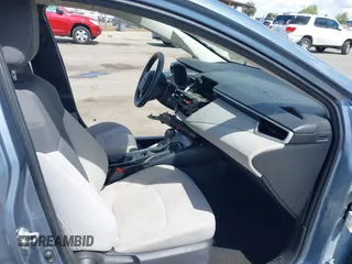2020 Toyota Corolla LE with VIN JTDEPRAE9LJ059093, listed as a IAAI auction lot 41950106 with 1 mi miles. Bid and sale history available at carsss.com. Image 5.