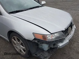 2004 Acura TSX w/Navigation with VIN JH4CL96924C004603, listed as a IAAI auction lot 41621278 with 186,906 mi miles. Bid and sale history available at carsss.com. Image 14.