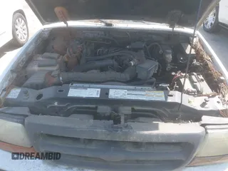 1998 Ford Ranger XL z VIN 1FTYR14U5WTA68510, wystawiony jako IAAI lot #42109152 z przebiegiem 150 397 mil mil oraz . Historia ofert i sprzedaży dostępna na DreamBid. Obrazek 10.
