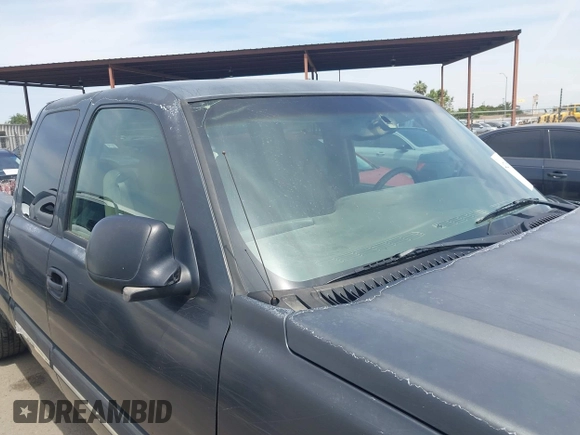 2004 Chevrolet Silverado 1500 Work Truck with VIN 2GCEC19V341293632, listed as a IAAI auction lot 42160525 with 243,632 mi miles. Bid and sale history available at carsss.com. Image 16.