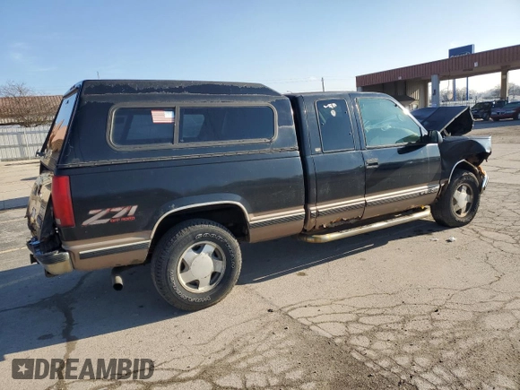 1998 Chevrolet Silverado 1500 with VIN 2GCEK19R1W1183316, listed as a Copart auction lot 49332835 with Not Provided miles and Clean Title. Bid and sale history available at DreamBid. Image 3.
