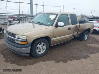 2000 Chevrolet Silverado 1500 LS with VIN 2GCEC19TXY1201498, listed as a IAAI auction lot 41576171 with 244,959 mi miles. Bid and sale history available at carsss.com. Image 17.