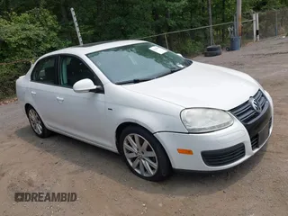 2010 Volkswagen Jetta Wolfsburg Edition с VIN 3VWRJ7AJ5AM015058, выставлен на аукционе IAAI как лот 42428766 с пробегом 158 506 миль миль и . История ставок и продаж доступна на DreamBid. Изображение 1.