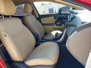 2014 Hyundai Elantra SE z VIN KMHDH4AE3EU168058, wystawiony jako IAAI lot #41974619 z przebiegiem 209 413 mil mil oraz . Historia ofert i sprzedaży dostępna na DreamBid. Obrazek 5.