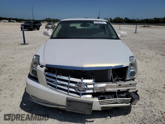 2006 Cadillac DTS 1SB z VIN 1G6KD57Y86U126164, wystawiony jako Copart lot #52686965 z przebiegiem 153 426 mil mil oraz Szkoda całkowita • Salvage title. Historia ofert i sprzedaży dostępna na DreamBid. Obrazek 5.