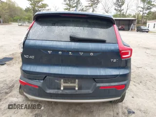 2021 Volvo XC40 Momentum z VIN YV4162UK0M2469977, wystawiony jako IAAI lot #41956088 z przebiegiem 51 567 mil mil oraz . Historia ofert i sprzedaży dostępna na DreamBid. Obrazek 16.