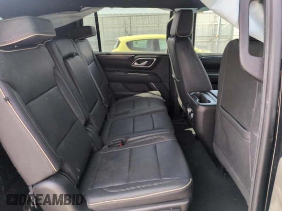 2023 GMC Yukon XL SLT z VIN 1GKS2GKD3PR282110, wystawiony jako Copart lot #52950425 z przebiegiem 99 147 mil mil oraz Szkoda całkowita • Salvage title. Historia ofert i sprzedaży dostępna na DreamBid. Obrazek 11.