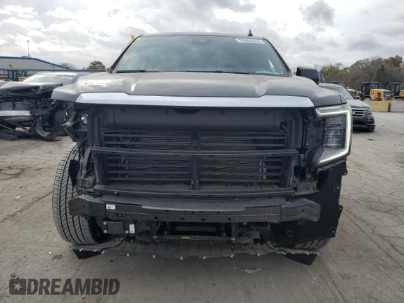 2024 GMC Yukon XL Denali with VIN 1GKS2JKL1RR307397, listed as a Copart auction lot 78800474 with 774 mi miles and Salvage Title. Bid and sale history available at carsss.com. Image 5.