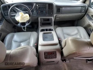 2004 Chevrolet Suburban LT z VIN 3GNEC16T04G275736, wystawiony jako Copart lot #41985385 z przebiegiem 215 292 mil mil oraz Nie do naprawy • Non repairable. Historia ofert i sprzedaży dostępna na DreamBid. Obrazek 8.