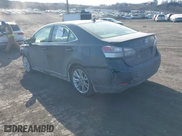 2010 Lexus HS 250h with VIN JTHBB1BA5A2001826, listed as a IAAI auction lot 41446582 with 197,871 mi miles and . Bid and sale history available at DreamBid. Image 3.