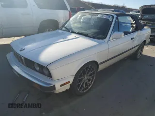 1989 BMW 3 Series z VIN WBABB1308K8275640, wystawiony jako Copart lot #44318675 z przebiegiem 182 867 mil mil oraz Tytuł czysty. Historia ofert i sprzedaży dostępna na DreamBid. Obrazek 1.
