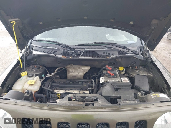 2016 Jeep Patriot Latitude with VIN 1C4NJPFB7GD537598, listed as a IAAI auction lot 42451489 with 131,401 mi miles and . Bid and sale history available at DreamBid. Image 10.