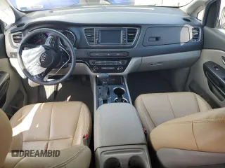 2020 Kia Sedona LX with VIN KNDMB5C18L6596327, listed as a Copart auction lot 59417774 with 39,078 mi miles and Salvage Title. Bid and sale history available at carsss.com. Image 8.