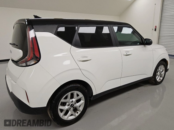 2024 Kia Soul S with VIN KNDJ23AU2R7224196, listed as a Copart auction lot 53608985 with 93,676 mi miles and Clean title. Bid and sale history available at DreamBid. Image 3.