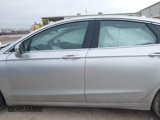 2019 Ford Fusion Titanium with VIN 3FA6P0D9XKR206465, listed as a IAAI auction lot 41577306 with 70,668 mi miles. Bid and sale history available at carsss.com. Image 14.