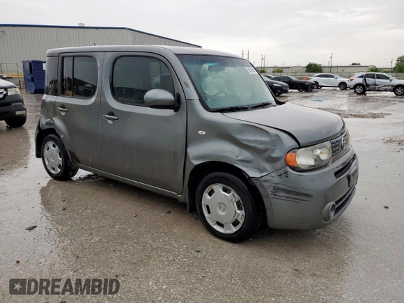 2010 Nissan Cube S z VIN JN8AZ2KR9AT166104, wystawiony jako Copart lot #55290045 z przebiegiem 147 372 mil mil oraz Szkoda całkowita • Salvage title. Historia ofert i sprzedaży dostępna na DreamBid. Obrazek 4.