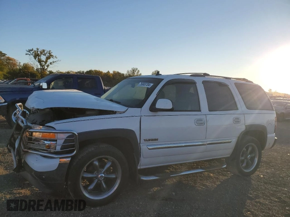 2006 GMC Yukon SLE with VIN 1GKEC13T76R117107, listed as a Copart auction lot 75003704 with 193,284 mi miles and Salvage Title. Bid and sale history available at carsss.com. Image 1.