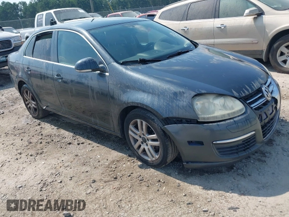 2007 Volkswagen Jetta 2.5 z VIN 3VWRF71K67M131095, wystawiony jako IAAI lot #42561971 z przebiegiem 127 592 mil mil oraz . Historia ofert i sprzedaży dostępna na DreamBid. Obrazek 1.