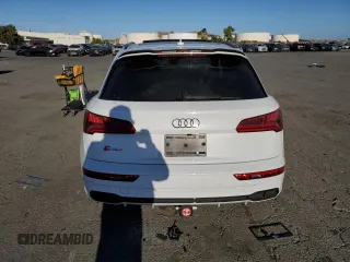2020 Audi SQ5 Premium Plus with VIN WA1B4AFY4L2062231, listed as a Copart auction lot 67065104 with 54,839 mi miles and Salvage Title. Bid and sale history available at DreamBid. Image 6.
