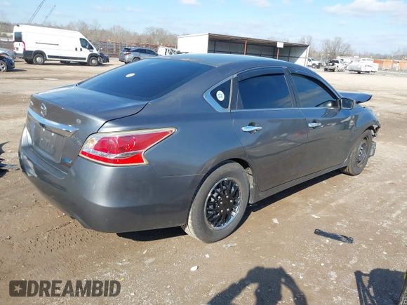 2014 Nissan Altima SL with VIN 1N4AL3AP8EC406015, listed as a IAAI auction lot 41468121 with 154,672 mi miles and . Bid and sale history available at DreamBid. Image 4.